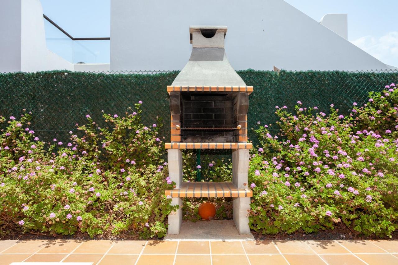 Villa Esmeralda 25 Golf Private Pool Caleta De Fuste By Holidays Home Exterior foto